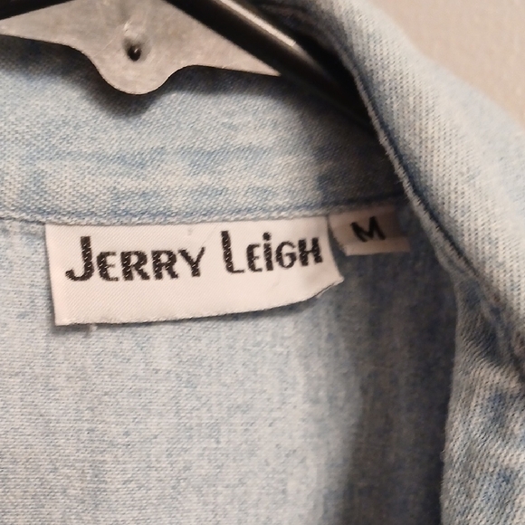 Jerry Leigh Denim Vest with Cartoon Characters - Picture 7 of 12